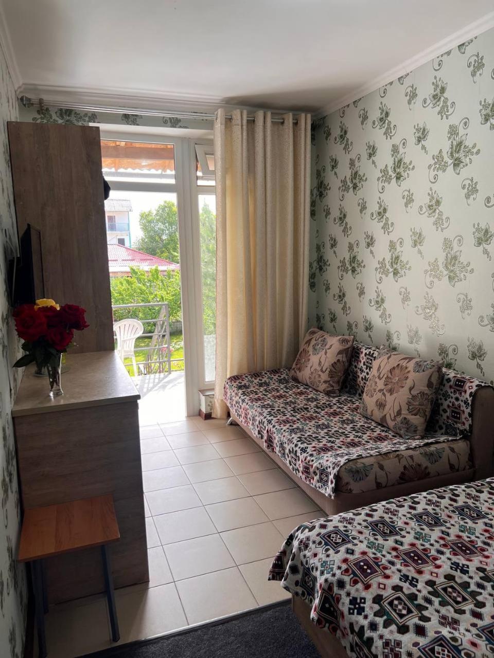 Podsolnukhi Guest House 乔尔蓬阿塔 外观 照片