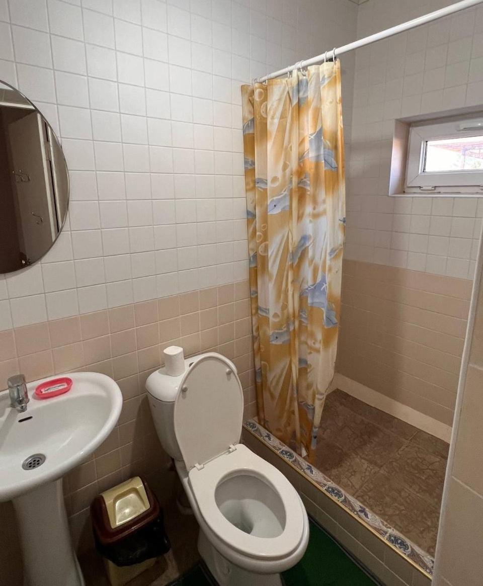 Podsolnukhi Guest House 乔尔蓬阿塔 外观 照片