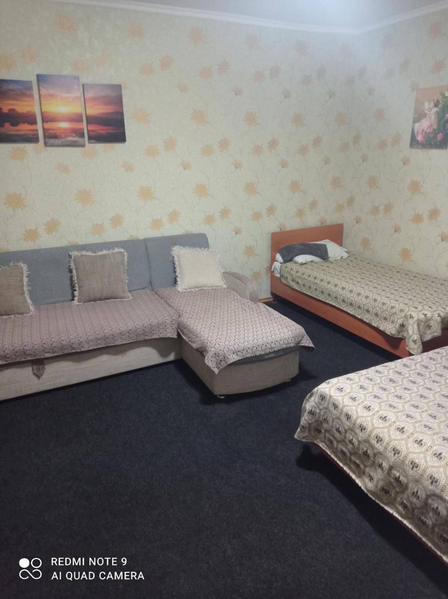 Podsolnukhi Guest House 乔尔蓬阿塔 外观 照片
